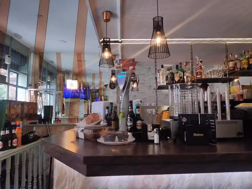 Bar Cafeter&iacute;a Impuls