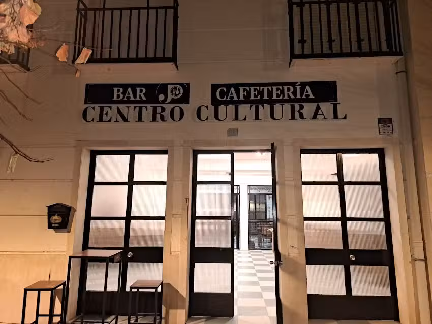 Bar Cafeter&iacute;a J.P.