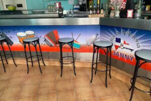 Bar Cafeter&iacute;a Janny