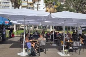 Bar Cafeter&iacute;a Jard&iacute;n Castillo de Luz