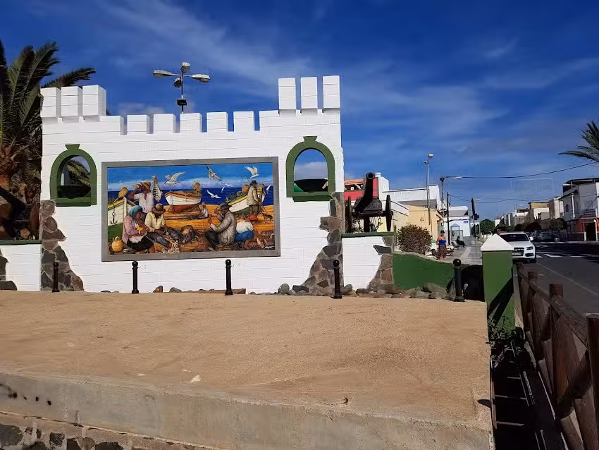 BAR CAFETER&Iacute;A LA ENTRADA