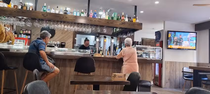 Bar &ndash; cafeter&iacute;a La Faeneta