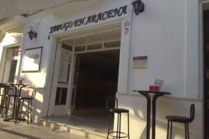 Bar Cafeter&iacute;a La Joya