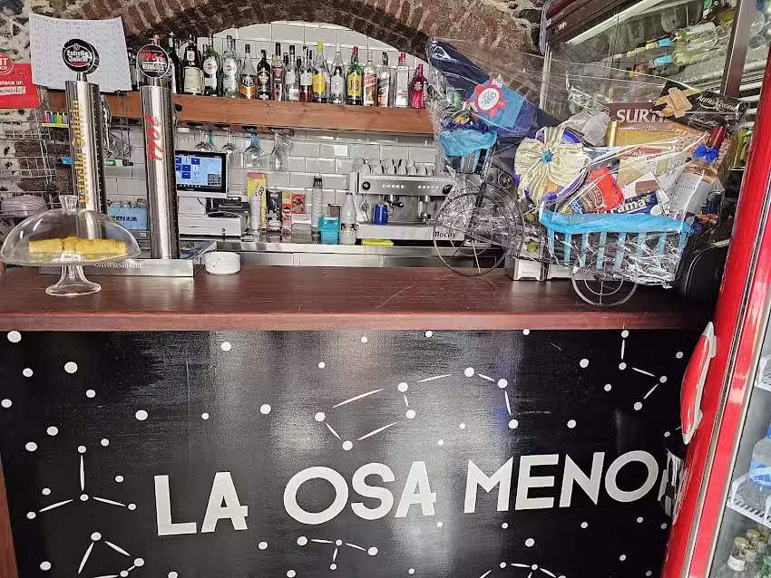 Bar cafeter&iacute;a La Osa Menor