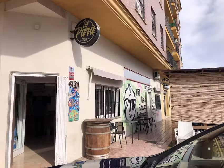 Bar Cafeter&iacute;a La Par&aacute;