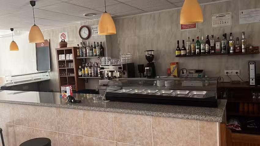 Bar cafeter&iacute;a la parada 8, 10550 aliseda C&aacute;ceres