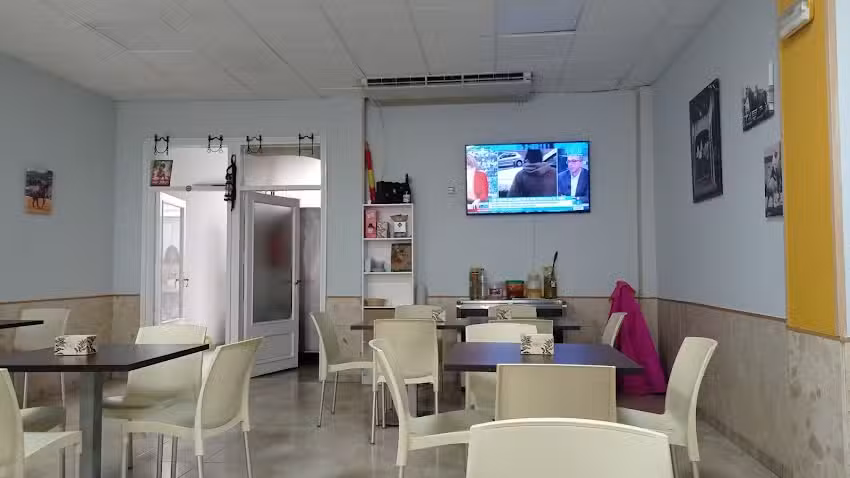 Bar cafeter&iacute;a la parada