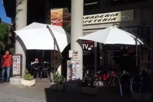 Bar cafeter&iacute;a La Quana