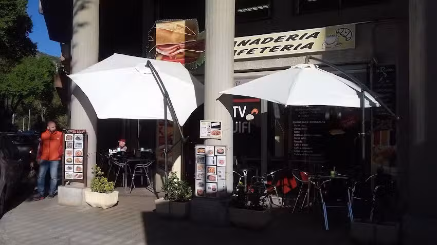 Bar cafeter&iacute;a La Quana