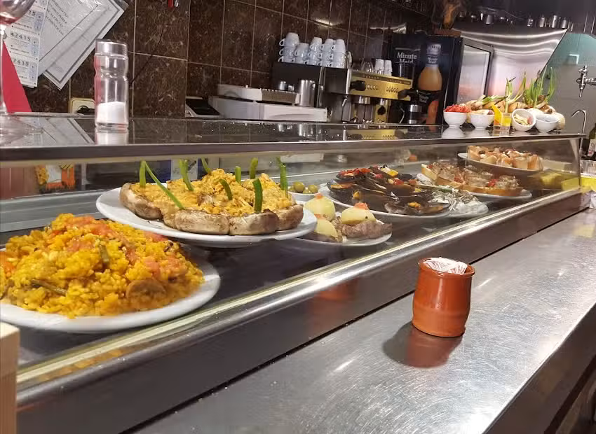 Bar Cafeter&iacute;a Leo&acute;s