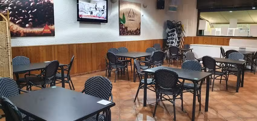 Bar Cafeteria &laquo;Los Robles&raquo;