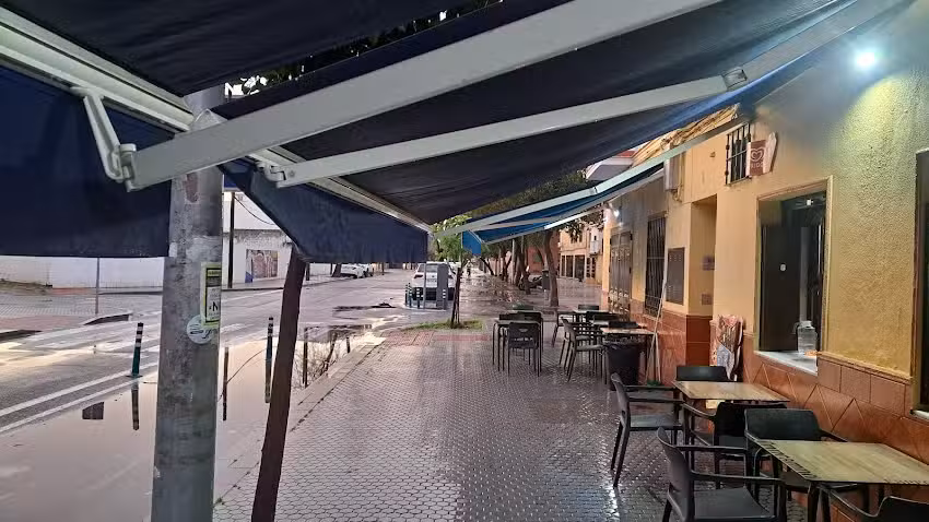 Bar Cafeter&iacute;a Los Romeros.