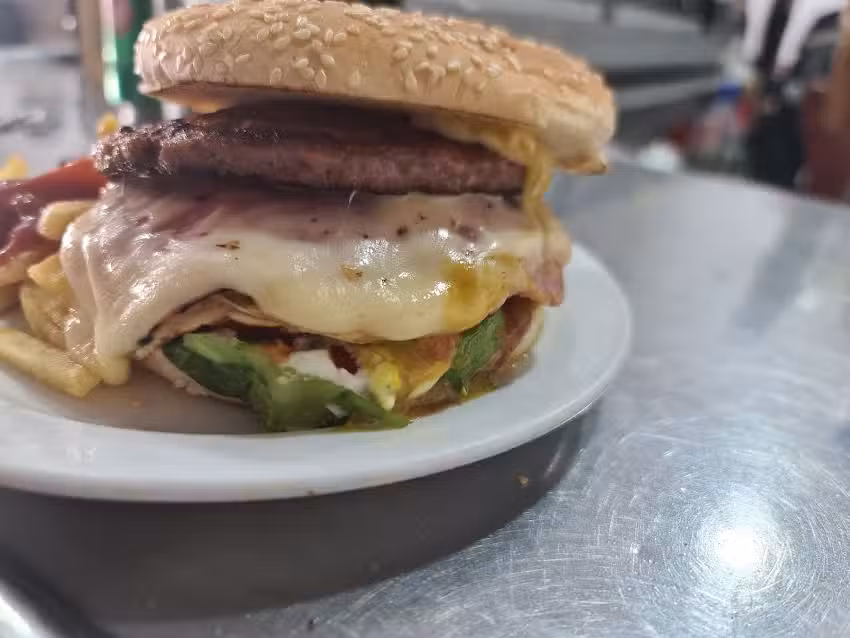 Bar cafeter&iacute;a Luna