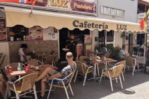 Bar Cafeter&iacute;a Luz