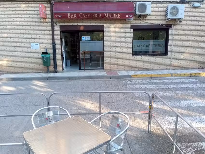 Bar Cafeter&iacute;a Malike