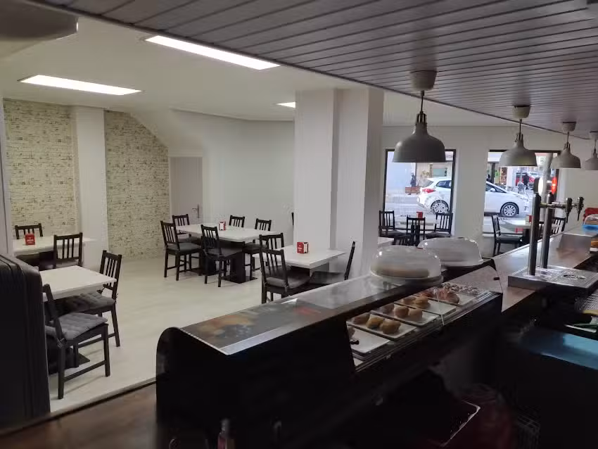 Bar Cafeter&iacute;a Mama Mia