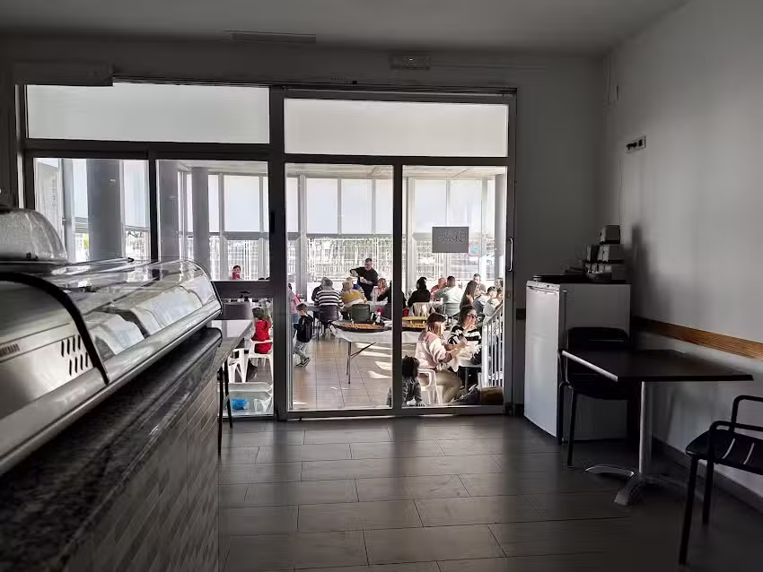 Bar Cafeteria Marenys