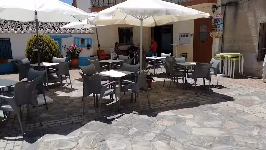 Bar-Cafeter&iacute;a PIZARRO