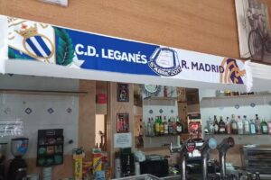 Bar cafeter&iacute;a rayan