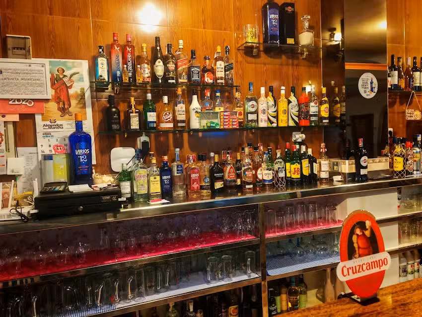 Bar Cafeter&iacute;a Restaurante TIFFANI