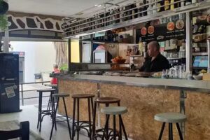 Bar Cafeter&iacute;a R&iacute;os de Oro Barreto