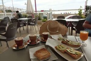 Bar Cafeter&iacute;a Sheila