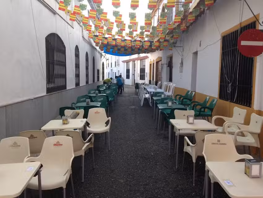 Bar Cafeter&iacute;a Siena