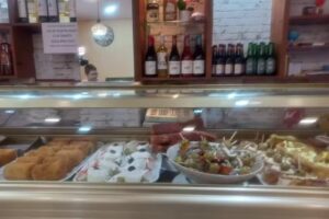 BAR CAFETER&Iacute;A TEO