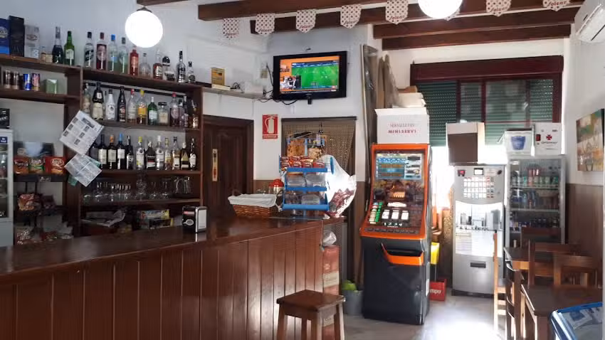 Bar-Cafeter&iacute;a TITI MIGU&Eacute;