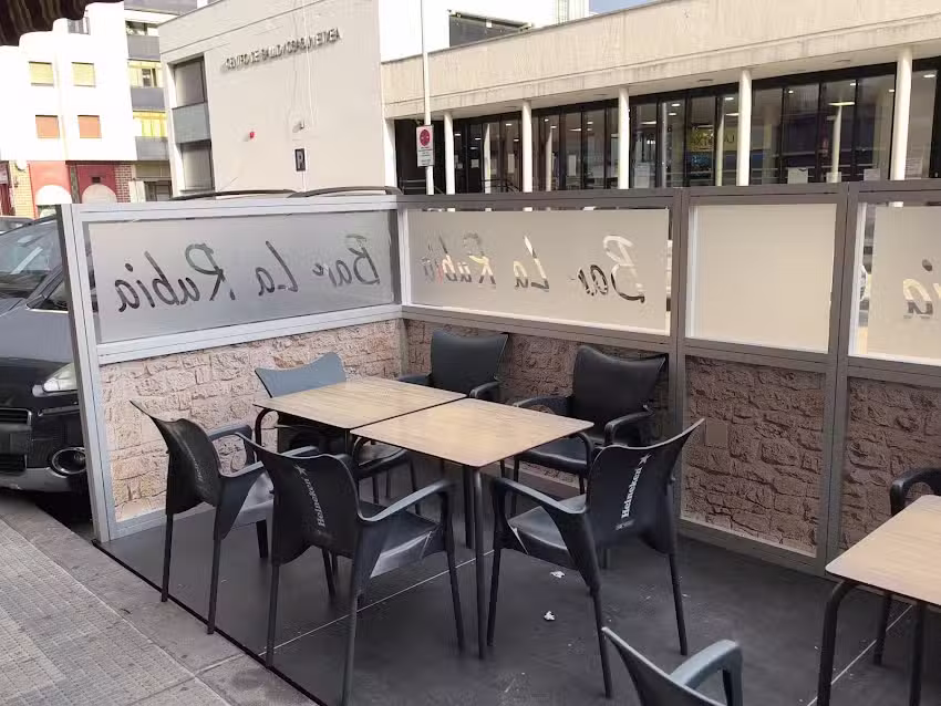 Bar cafeter&iacute;a Toscana La Rubia