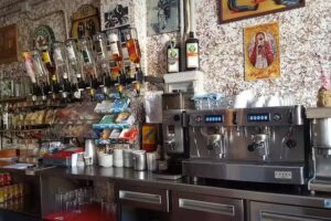 Bar Cafeter&iacute;a Tropic III