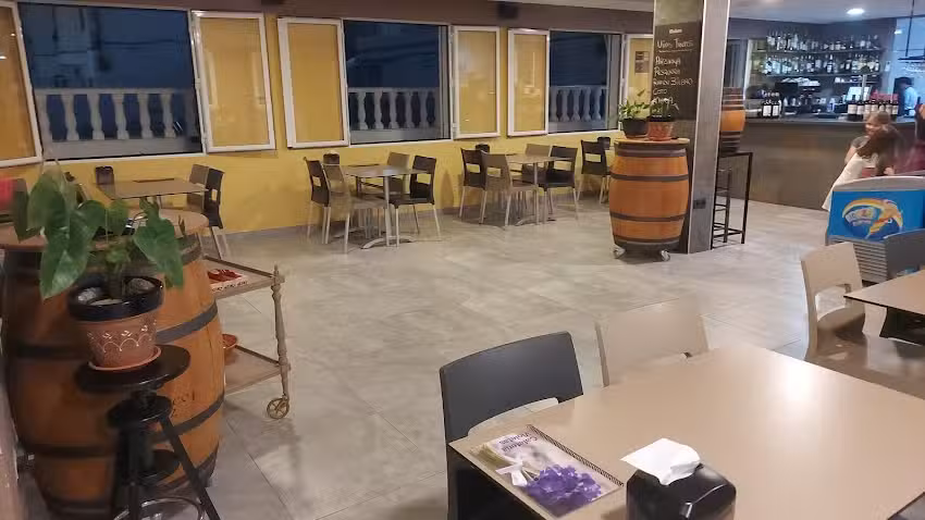 Bar cafeter&iacute;a Violetas