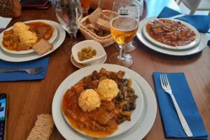 Bar Can Bach Cafeteria