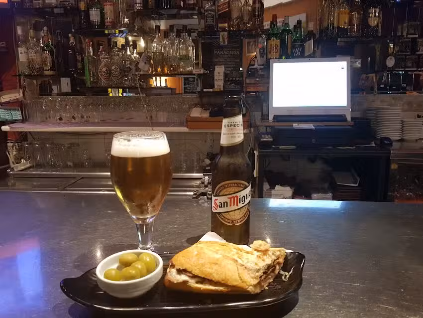 Bar Can Tornem-hi