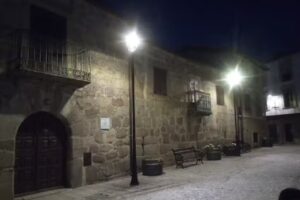 Bar Capirotis Pizzeria