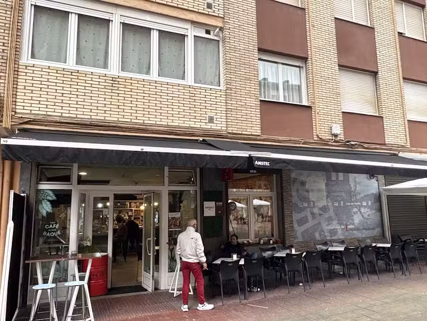 Bar casa del pueblo