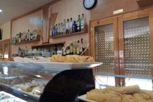 BAR CASINO de Urrea de Jal&oacute;n.