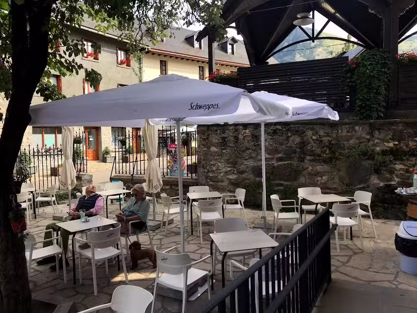 BAR CASINO Sallent de G&aacute;llego(Nueva direcci&oacute;n)