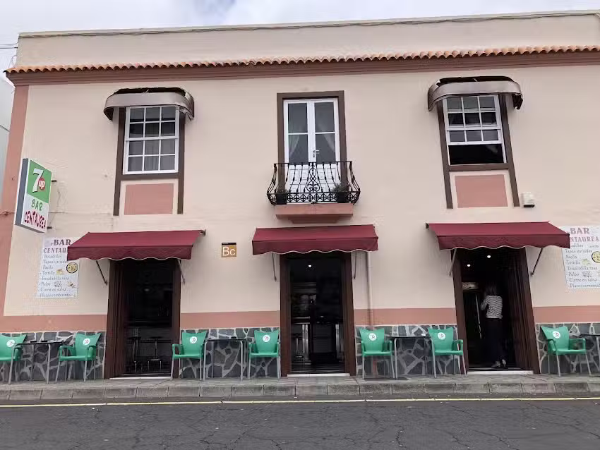 Bar Cent&aacute;urea