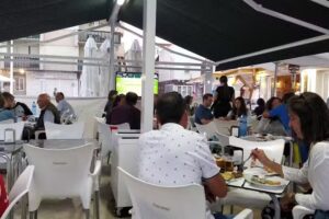 Bar Cervecer&iacute;a COMIDAS KNANO