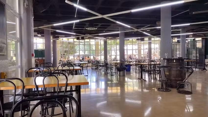 Bar-Cervecer&iacute;a Dani y Jose