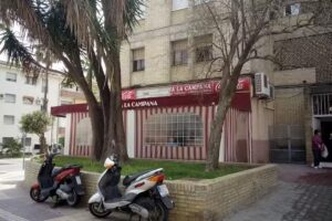 Bar cervecer&iacute;a La campana