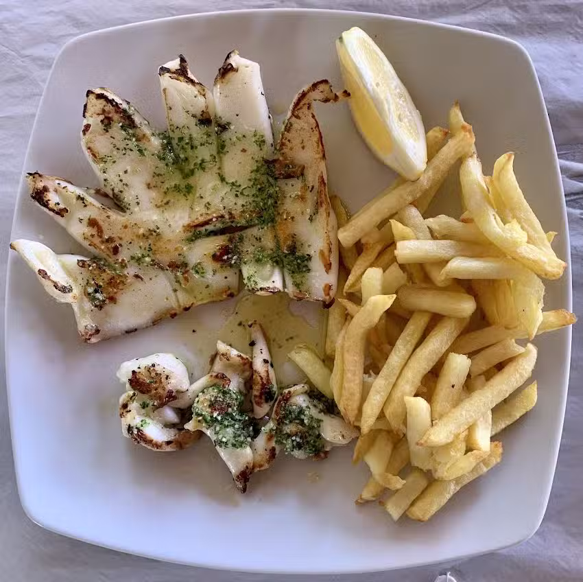 Bar Cervecer&iacute;a La Sirena