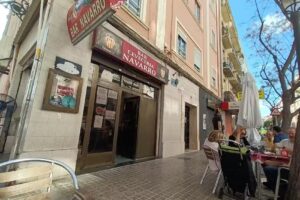 BAR CERVECER&Iacute;A NAVARRO.