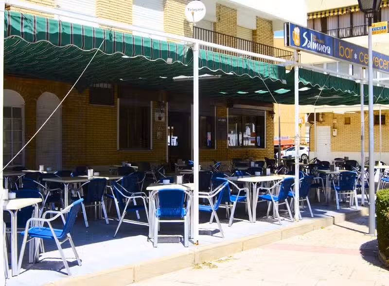 Bar Cervecer&iacute;a Salmuera