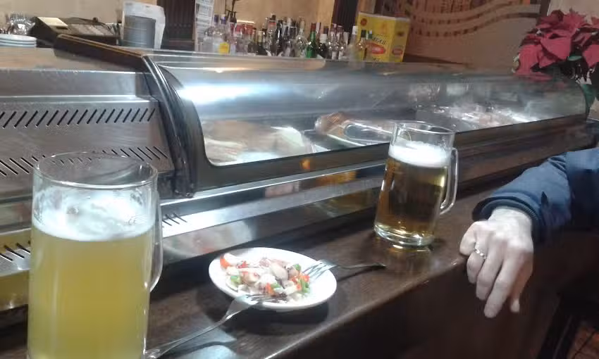 Bar Cervecer&iacute;a Santa Cruz