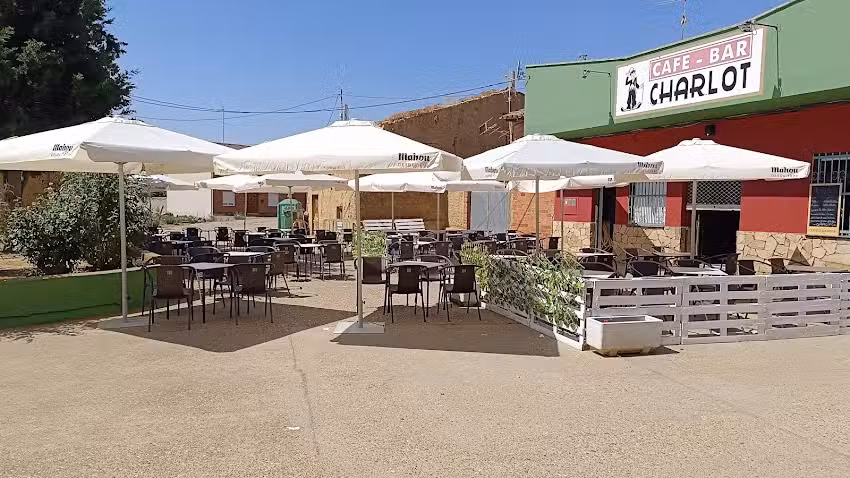 Bar Charlot Manganeses