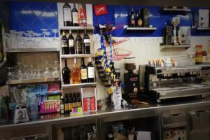 Bar Churrer&iacute;a Rompeolas