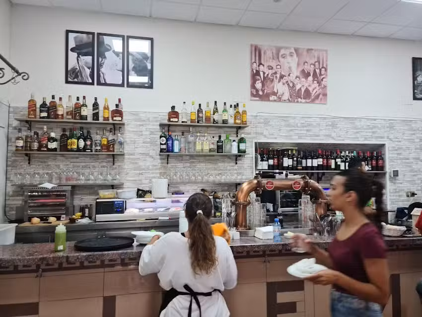 Bar Cinema