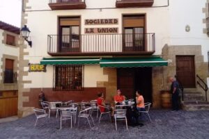 Bar C&iacute;rculo La Uni&oacute;n &ndash; Eman Egurre